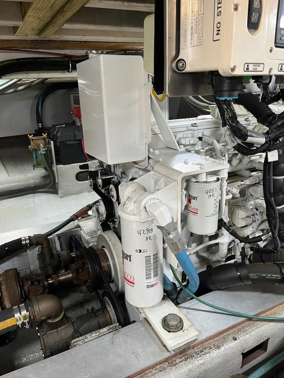 43' Daniels Head Novi Lobster Boat 2004 Cummins 405 HP Midcoast