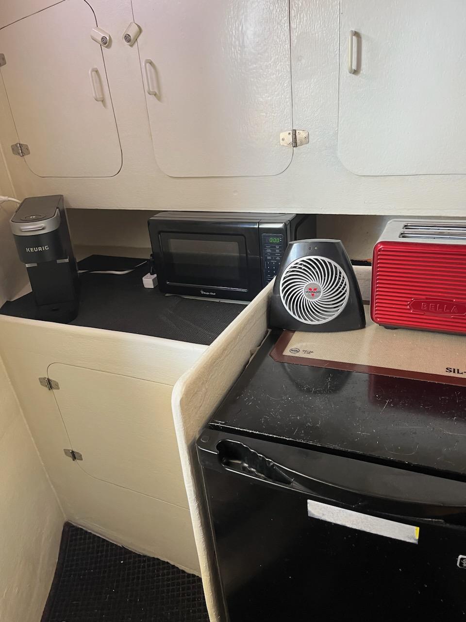 43' Daniels Head Novi Lobster Boat 2004 Cummins 405 HP Midcoast