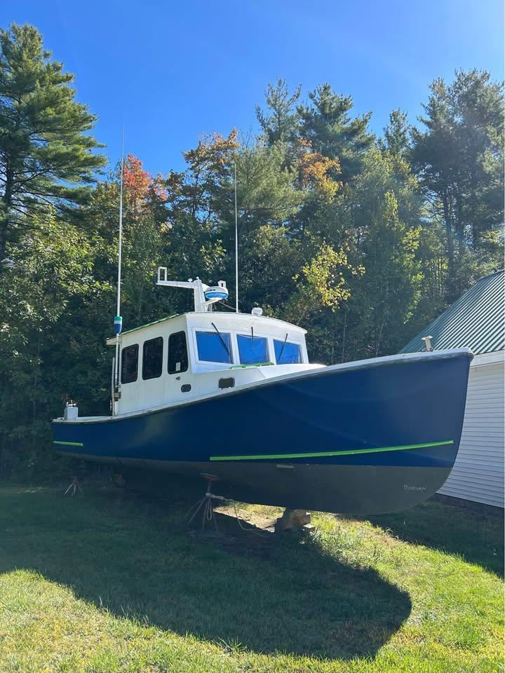 35' Bruno 1981 Lobster Boat For Sale - Cummins 220 HP