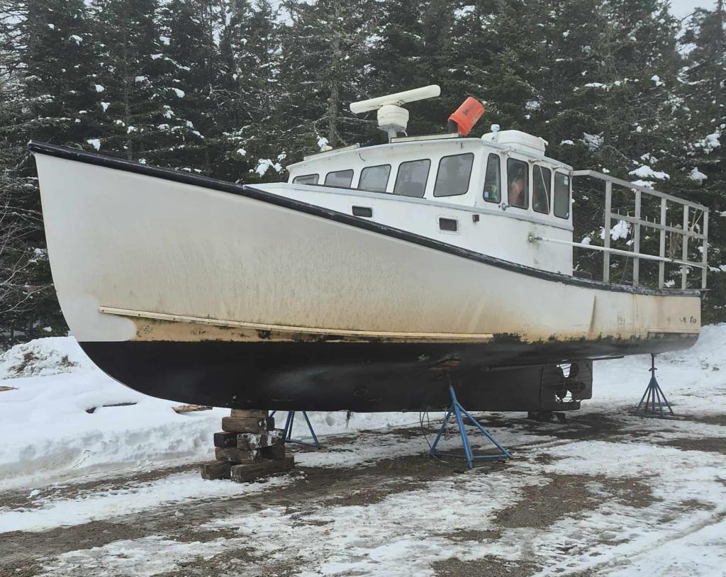 35' Duffy 1997 Lobster Boat For Sale - John Deere 220 HP