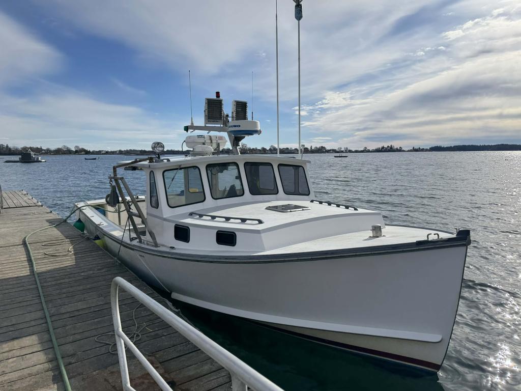 37' Mitchell Cove Lobster Boat 2008 For Sale - John Deere 375 HP - 