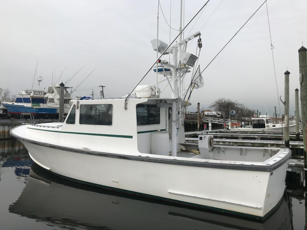38' Duffy Downeast Tuna Sportfish 2011 For Sale - Mack 650 HP