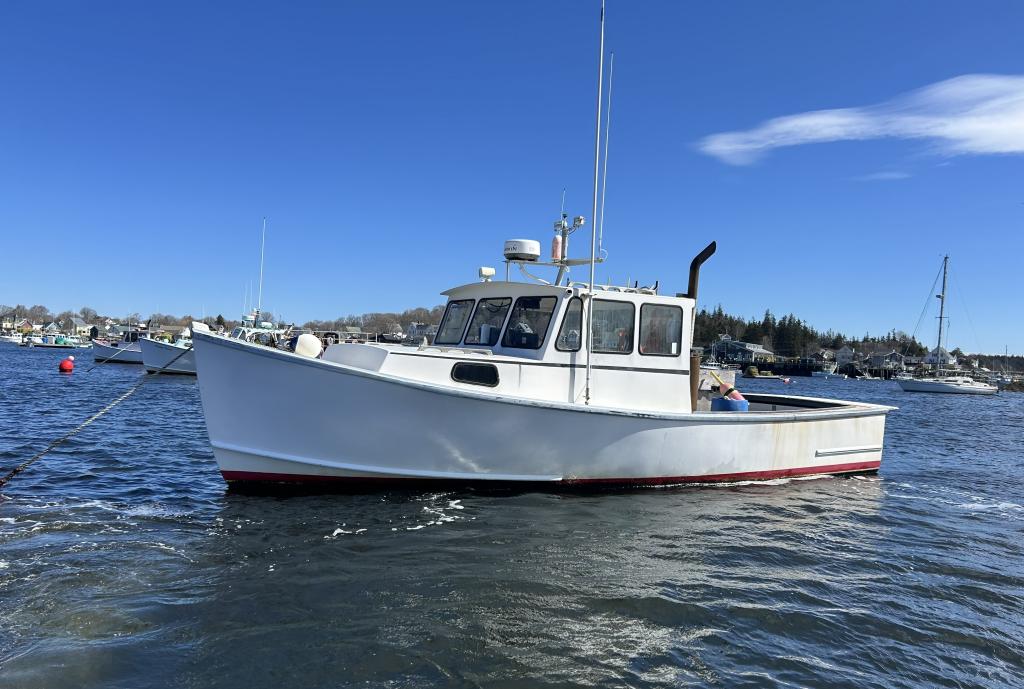 31' RP Willis Beal Lobster Boat 1994 For Sale - John Deere 220 HP