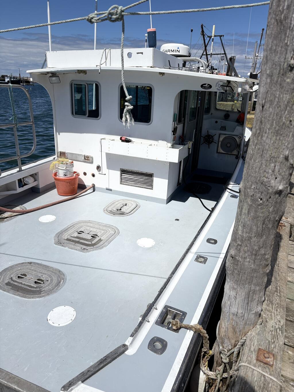 34' Calvin Beal 2006 Lobster Tuna Boat For Sale - Cummins 500 HP