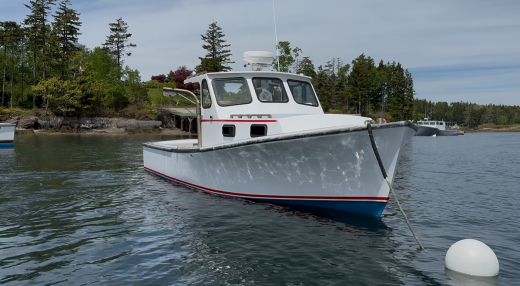 26' General Marine Lobster Boat 1993 For Sale - Cummins 210 HP