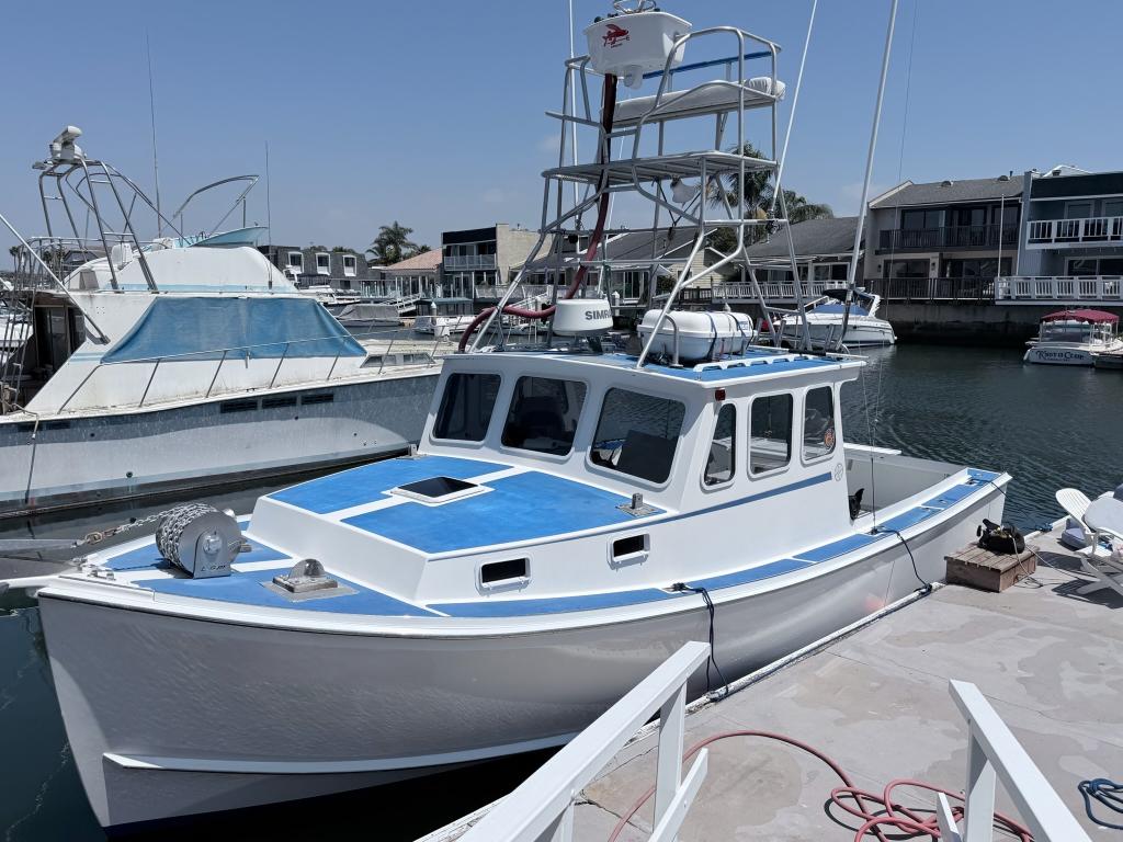 30' Calvin Beal Sportfish Swordfish Boat 2019 For Sale - Cummins 495