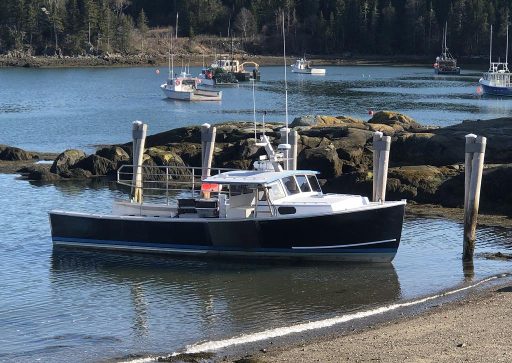 44' Calvin Beal Lobster Boat 2013 For Sale - John Deere 750 HP