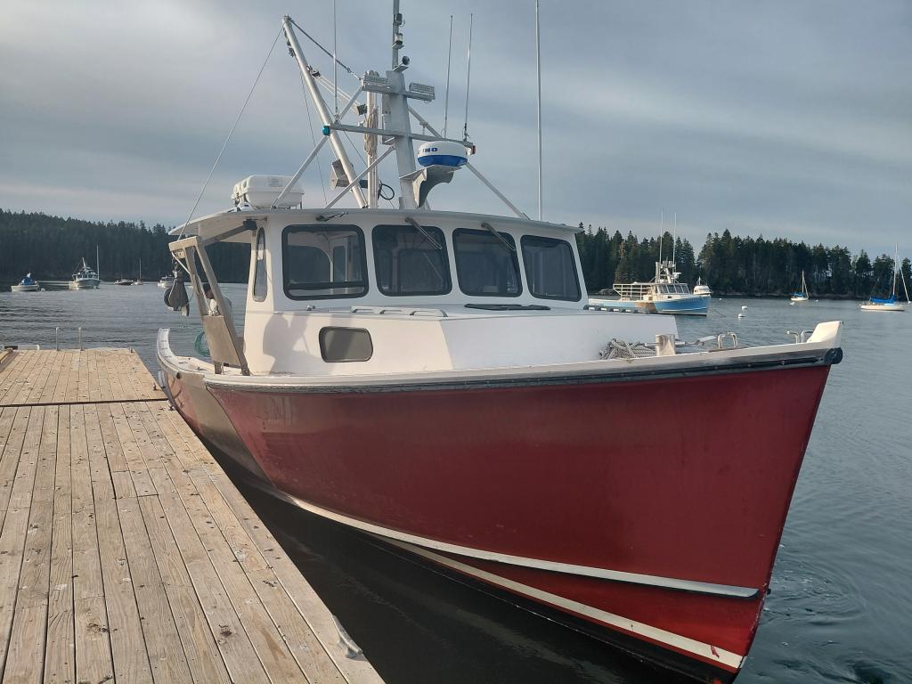 42' H&H Lobster Boat 2006 For Sale - Cummins 455 HP